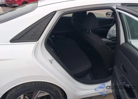 2025 Hyundai Elantra Sel Sport z USA, uszkodzony, nr VIN KMHLM4DG7SU894585